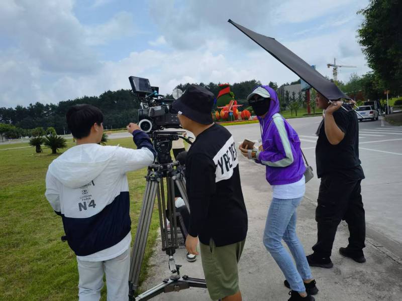 站前区极致互动，未来愿景宏大，致力于成为全球领先的产品宣传视频企业